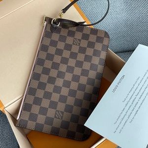 💕2021 Brand New Neverfull Pouch MM 💕 DE Rose Ballerine💕